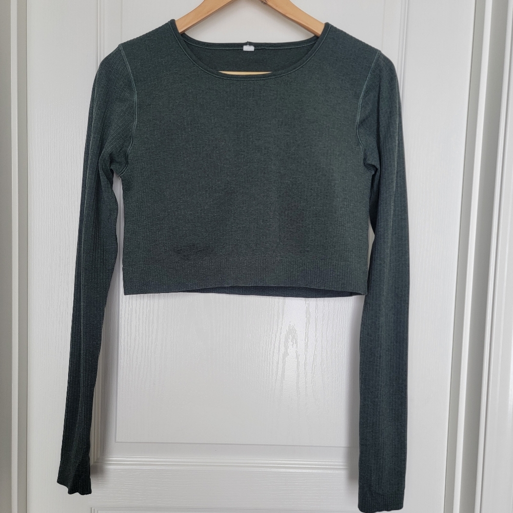 Lululemon long sleeve crop top size 12